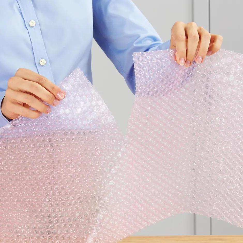 Staples 3/16" Antistatic UPS Approved Bubble Roll, Anti-Static, 12" x 175' (4072825)* Bubble Rolls