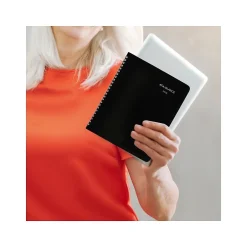 AT-A-GLANCE 2025 DayMinder Executive 7