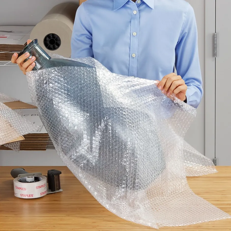 Staples 3/16" UPS Approved Bubble Roll, 24" x 20' (27167)* Bubble Rolls