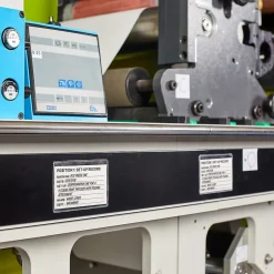 Avery Self-Adhesive Business Card Holders, Holds 2" x 3.5" Cards, Clear, Top Loading, 10/Pack (73720) New