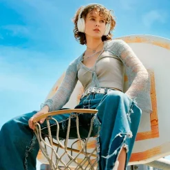 Bose QuietComfort Wireless Active Noise Cancelling Over-the-Ear Headphones, White Smoke (884367-0200)