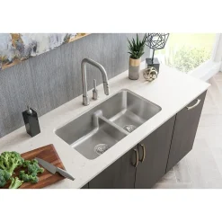 Sinks<Elkay Lustertone Stainless Steel 32-1/16" x 18-1/2" x 9", 40/60 Double Bowl Undermount Sink with Aqua Divide (ELUHAQD32179)