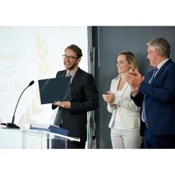 Outlet Petal Touch Certificate Holders, 9.34