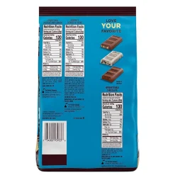 Chocolate<Hershey's Assorted Milk Chocolate and White Creme Candy Party Pack, 31.5 oz (3400093933)