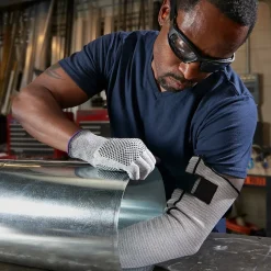 Work Gloves<KleenGuard G60 Cut-Resistant Nitrile Cut Protection Gloves, Large, Purple (97432)