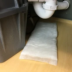 Sorbents & Spill Control<Quick Dam Grab & Go 41-Piece Indoor Flood Bucket Kit (WUGG-V)