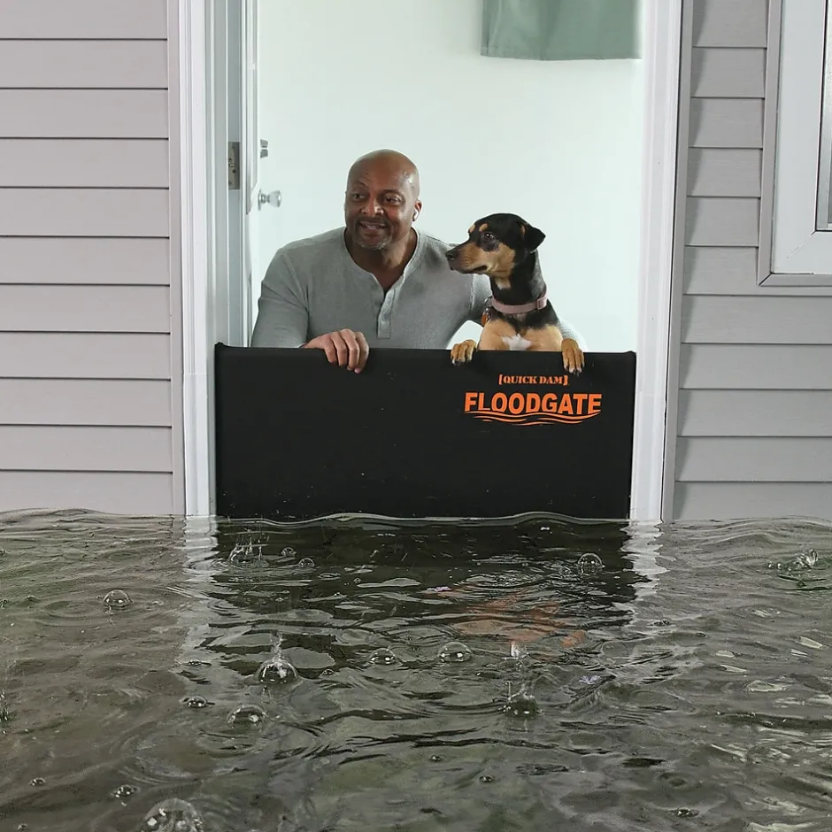 Sorbents & Spill Control<Quick Dam Universal Flood Gate, Flood Doorway Control, Expands 30"-35" (QDFG30)