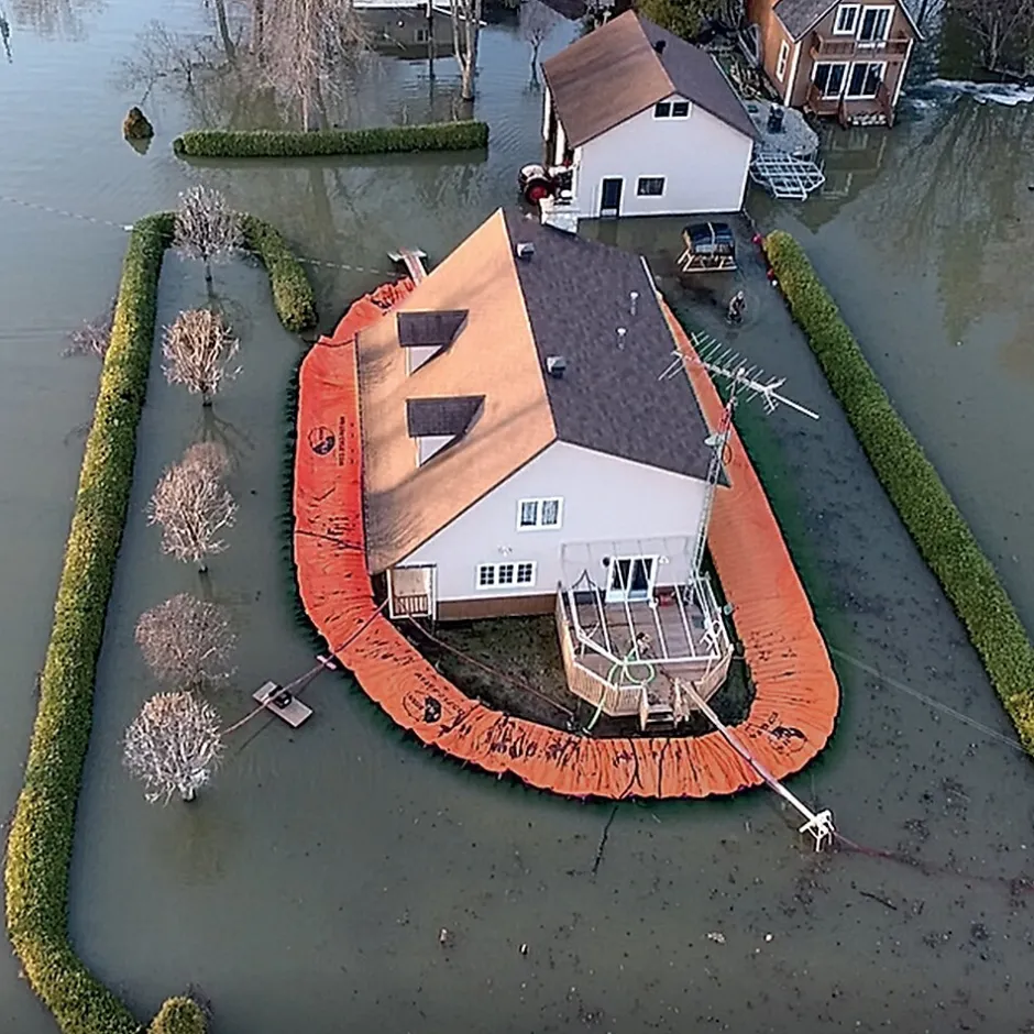 Sorbents & Spill Control<Quick Dam Universal Water Force Flood Control Dam (QDWGWL-1430)