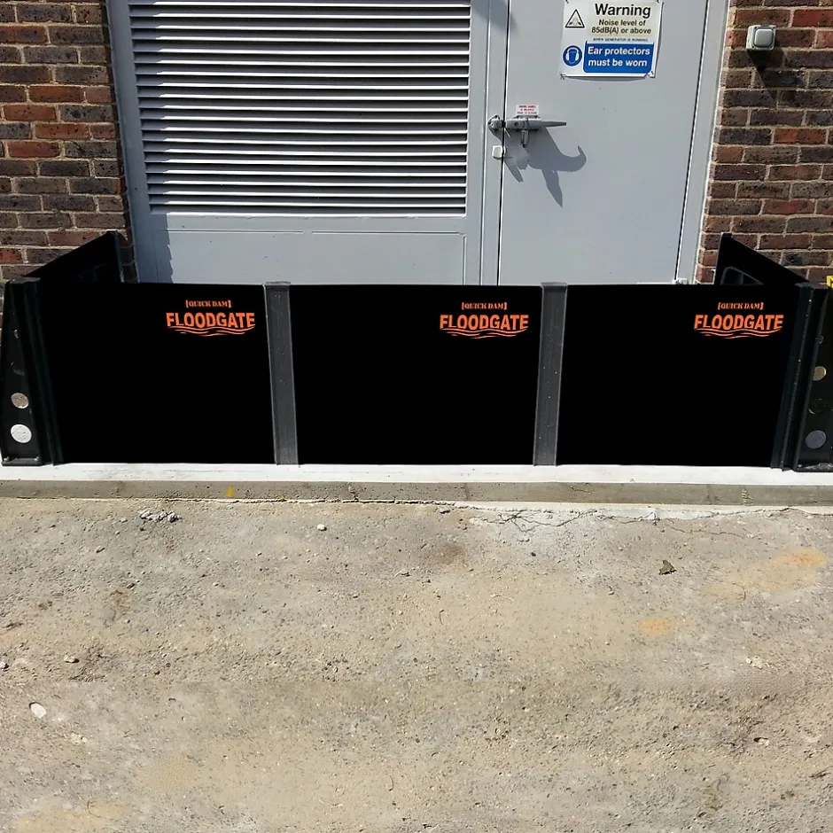 Sorbents & Spill Control<Quick Dam 3-Way Flood Gate Extenders (QDFGST3WC)