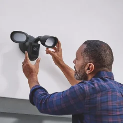 Security Cameras & Systems<Ring Floodlight Cam Pro Outdoor Wireless Security Camera, Black (B0CG6RXMNV)