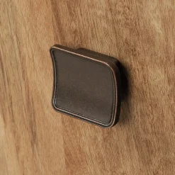 Outlet Cannery Bridge 72