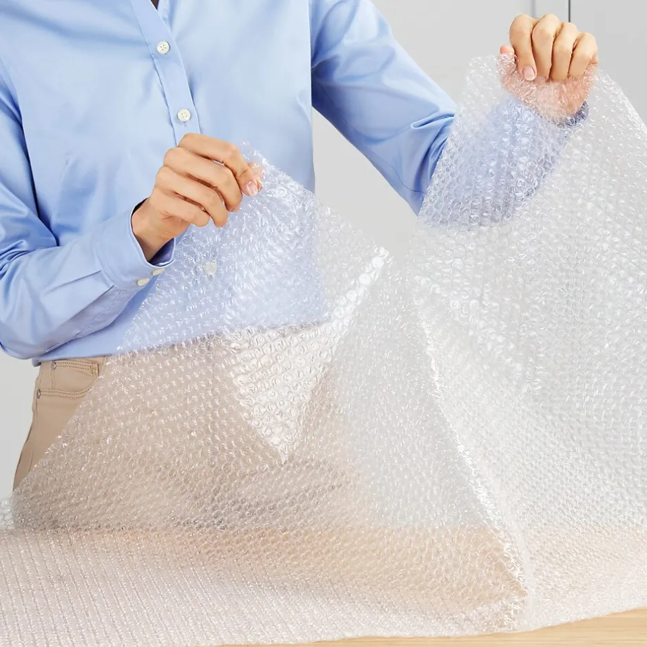 Staples 3/16" Standard Bubble Roll, Recycled, 24"W x 175' (4072831)* Bubble Rolls