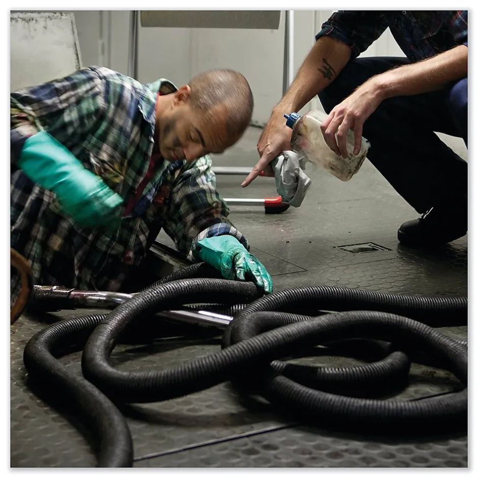 Paper Towels<Tork Heavy-Duty Paper Wiper, 9.25 x 16.25, White, 90 Wipes/Box, 10 Boxes/Carton (TRK450175)